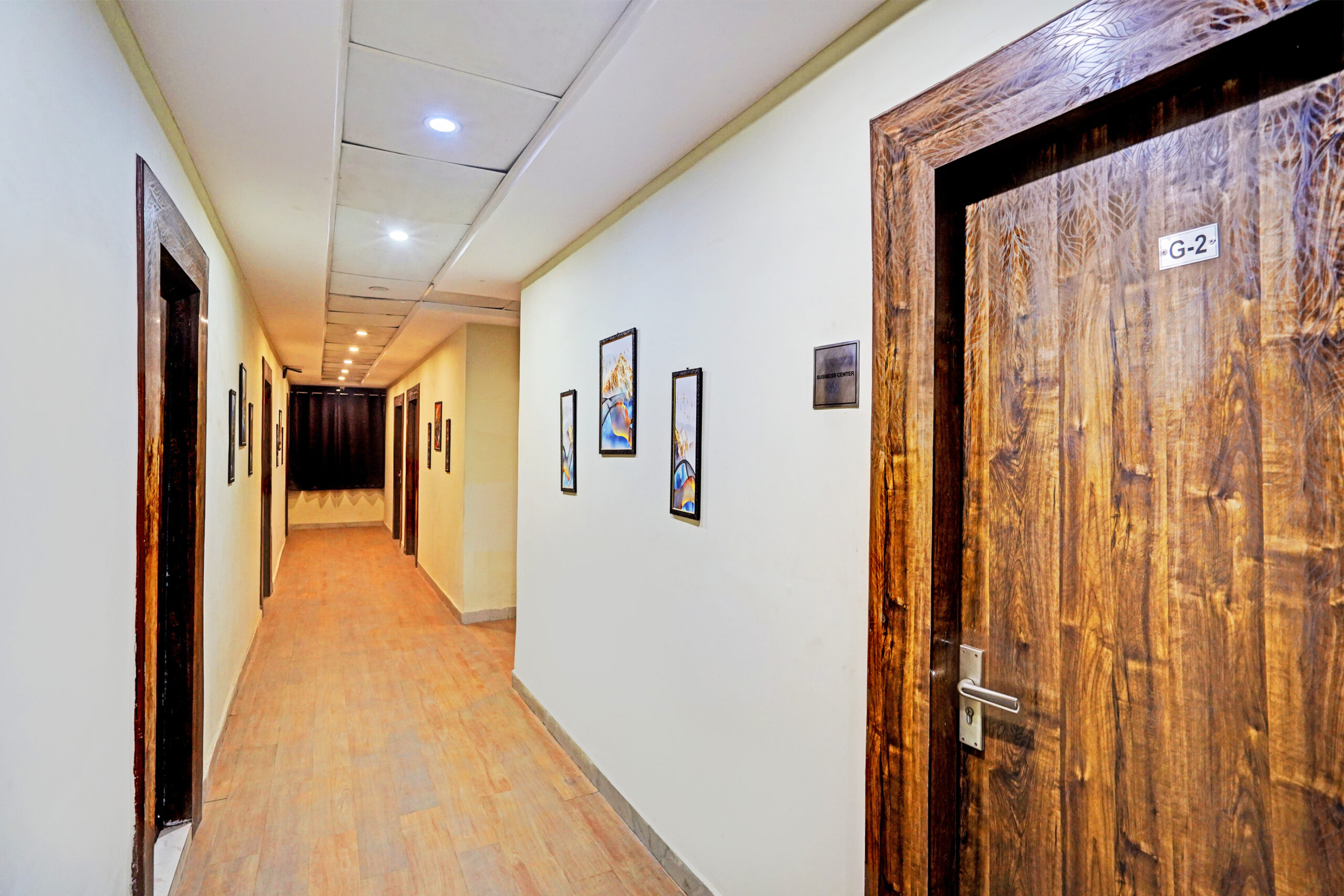 Furnished hostel room in Greater Noida